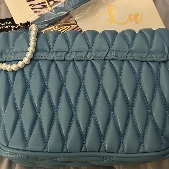 Badgley Mischka Quilted Messenger in Gorgeous Tiffany Blue NWT $149 Retail - Picture 2 of 10
